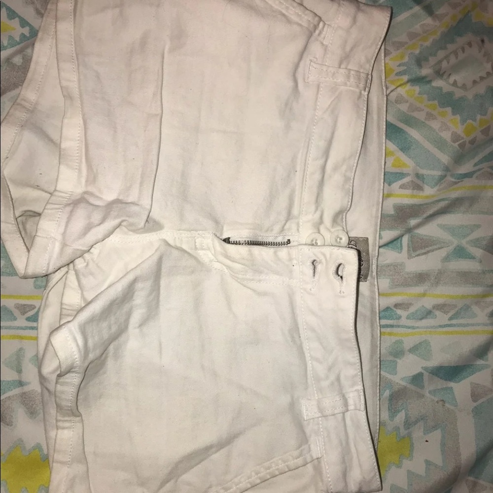 shorts - Picture 2 of 8